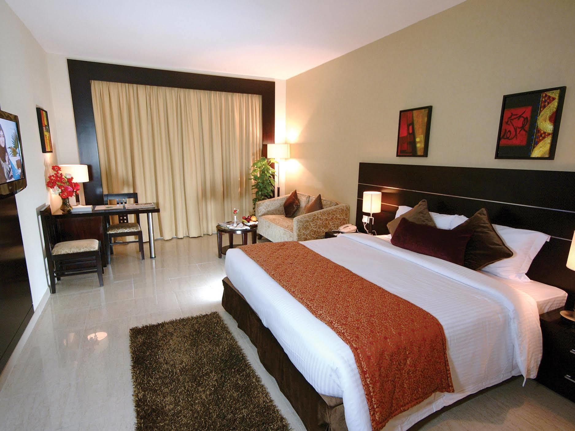 Landmark Riqqa Hotel Dubai Eksteriør bilde
