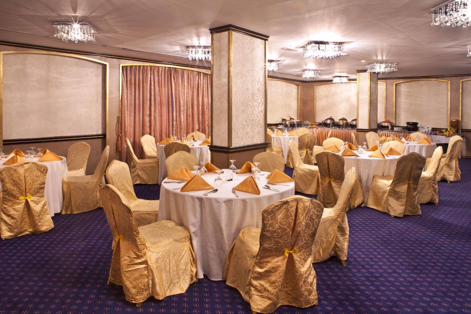 Landmark Riqqa Hotel Dubai Eksteriør bilde